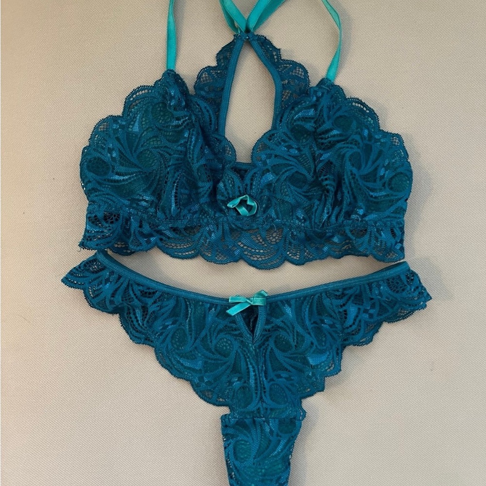 Adore Me Teal Lace Bra & Panty Set XS 💙 Sexy Lingerie Set